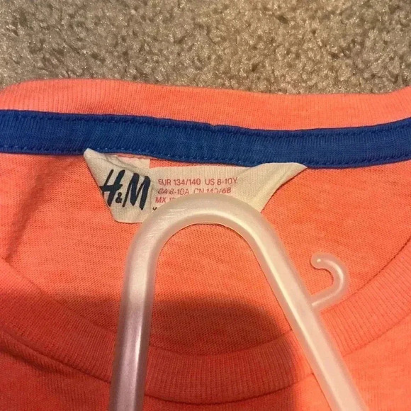 H & M shirt - Picture 2 of 3